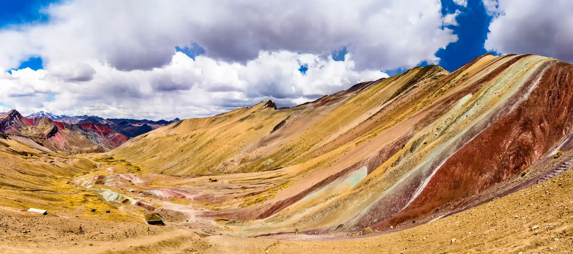 Aprende cómo llegar a la Montaña de 7 Colores en 2026 con tours y tips